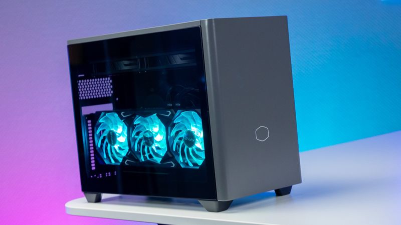 Cooler Master MasterBox NR200P